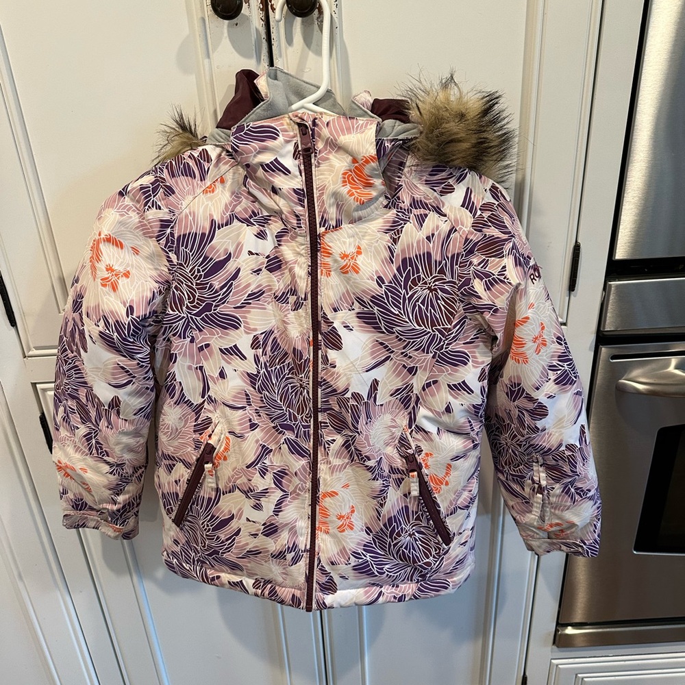 Size 8 Girls Roxy snow jacket : Ski snowboarding